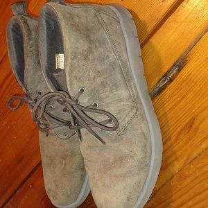 Ugg treadlite sz 4 suede tan booties